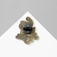 Значок &laquo;Япония&raquo; лисичка, цветной в золоте