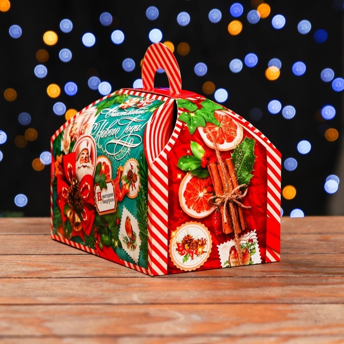 Новый год. Коробка подарочная складная Новый год. Коробка подарочная складная "Изумрудный Винтаж" 19,5 х 13 х 14 см.