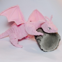 Игрушка из меховых палочек &laquo;Сказочный дракон&raquo;