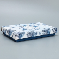 Коробка подарочная новогодняя складная &laquo;Новогодний венок&raquo;, 25.5 х 15 х 4 см, Новый год