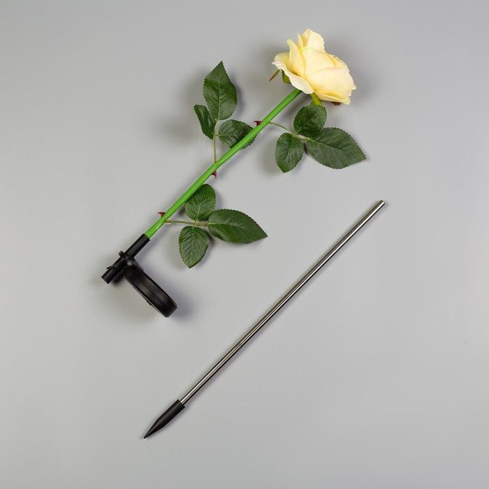 Садовый светильник на солнечной батарее &laquo;Роза жёлтая&raquo;, 75 см, 5 LED, свечение белое