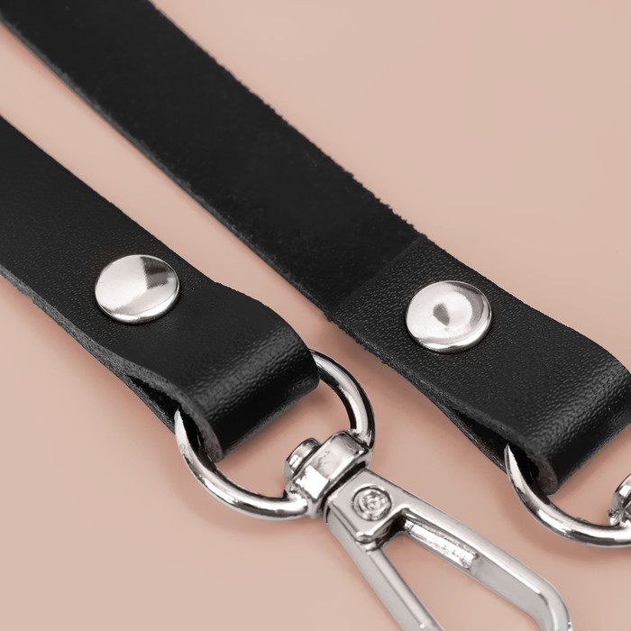 Ручка для сумки из натуральной кожи, с карабинами, 125 × 1,2 см, цвет чёрный Ручка для сумки из натуральной кожи, с карабинами, 125 × 1,2 см, цвет чёрный