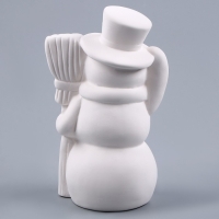 Новый год! Фигурка под роспись &laquo;Снеговик с метлой&raquo;, с кистью