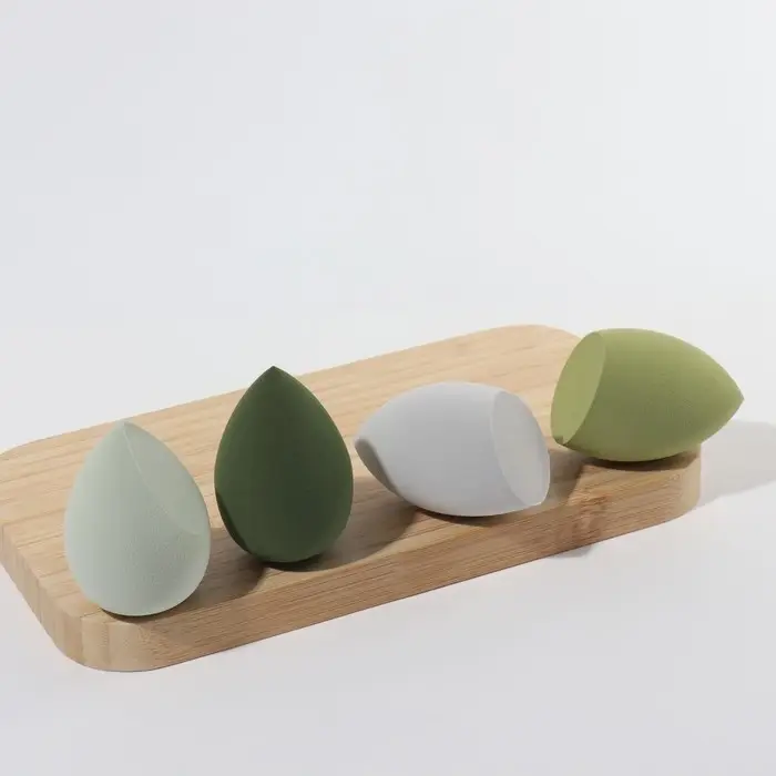 Спонжи для макияжа, набор - 4 шт, увеличиваются при намокании, цвет зелёный