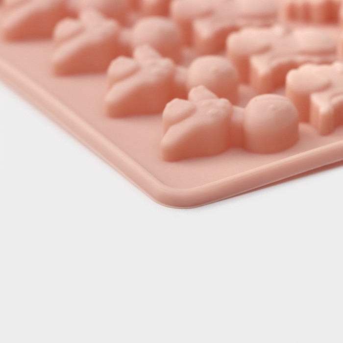 Форма для мармелада Доляна &laquo;Дино&raquo;, силикон, 19&times;11,7 см, 48 ячеек (1,9&times;1 см), цвет МИКС