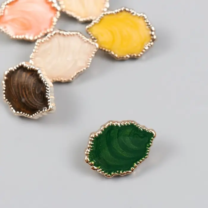 Пуговица пластик для творчества "Каменный лист" МИКС 2,5х1,9х0,9 см