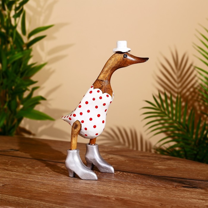 Сувенир "Утка в летнем наряде" дерево 27 см