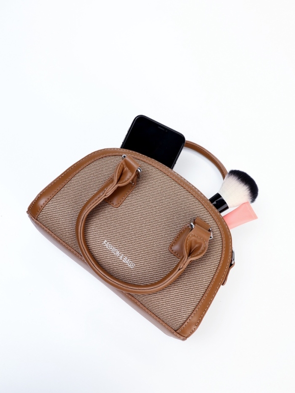 Сумка женская, 22*7*14, отд на молнии, длин ремень, коричневый Сумка женская, 22*7*14, отд на молнии, длин ремень, коричневый