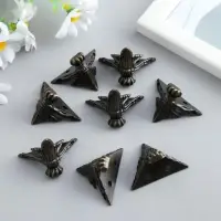 Уголок (ножка) для шкатулки металл "Фигурная" бронза 2,9х4 см