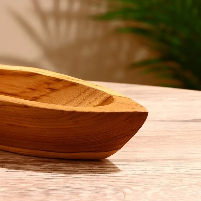 Блюдо &laquo;Лодочка&raquo;, 32&times;7&times;5 см, тиковое дерево