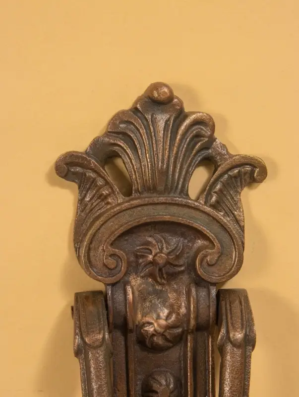 Дверной молоток "Граф" 8х23 см