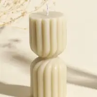 Свеча интерьерная "Афина" сливочная 6х6х14 см