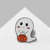Значок &laquo;Привидение &raquo; с корзинкой, цвет бело-оранжевый в чёрном металле