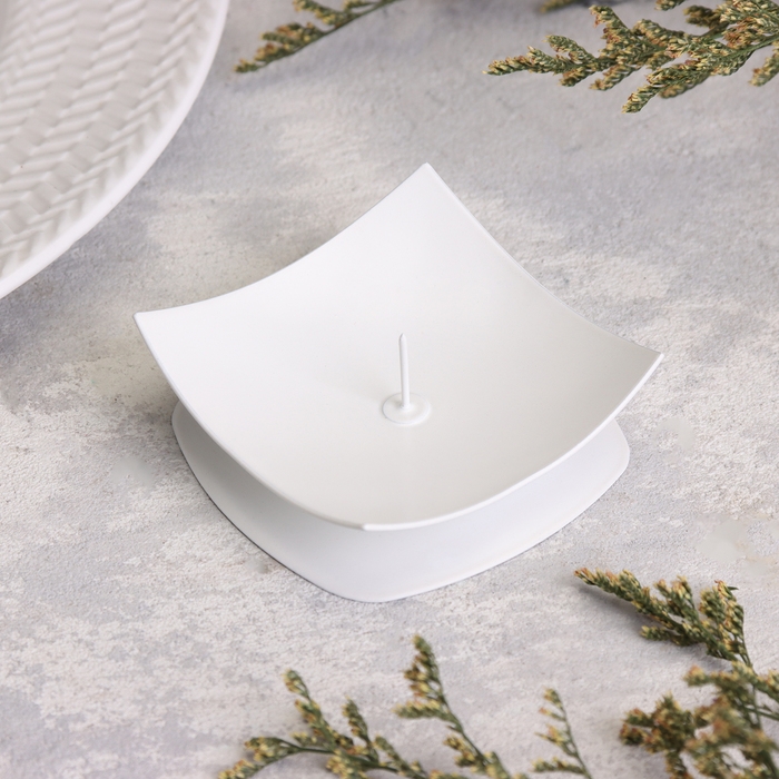 Подсвечник "Кварта" металл на 1 свечу, 7х2,7 см, белый