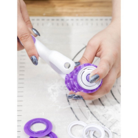 Валик для нарезки теста Доляна «Лепота», 12,5×3×19 см, 4 насадки, цвет белый Валик для нарезки теста Доляна «Лепота», 12,5×3×19 см, 4 насадки, цвет белый