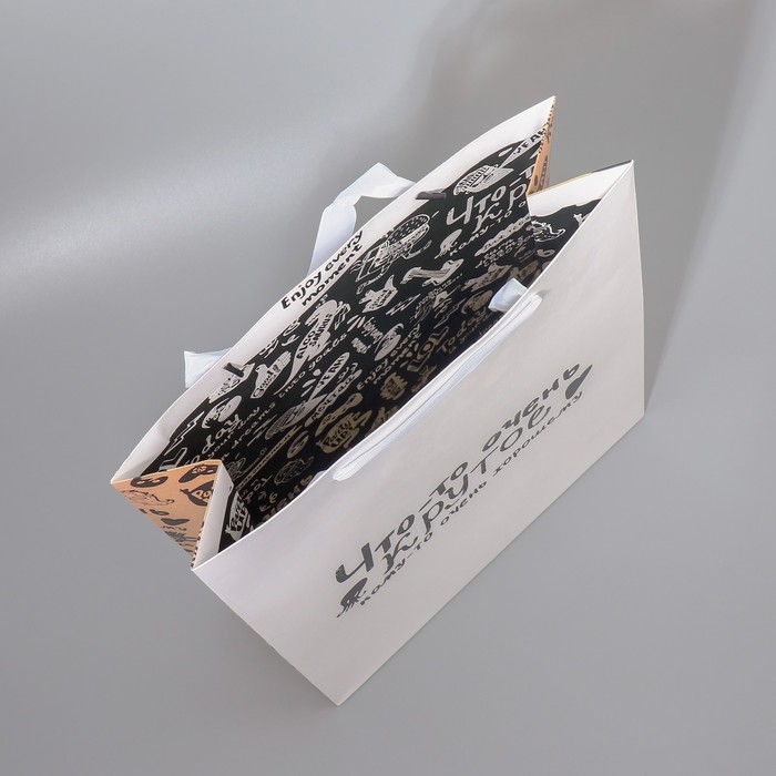 Пакет подарочный ламинированный двухсторонний, упаковка, &laquo;Что-то очень крутое&raquo;, L 40 х 31 х 11,5 см