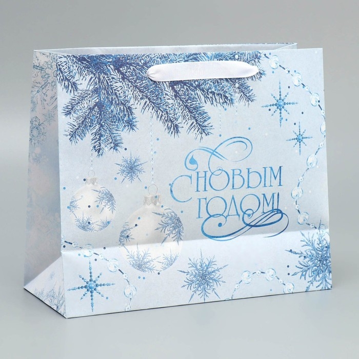 Пакет подарочный новогодний крафтовый горизонтальный &laquo;Нежность Нового года&raquo;, ML 27 х 23 х 11.5 см, Новый год