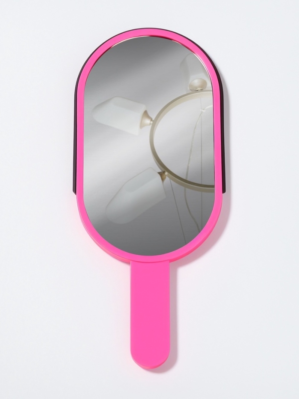 Зеркало с ручкой (1) б/увел 6,7*12/7,8*18см МОРОЖЕНОЕ пластик розовый пакет QF Зеркало с ручкой (1) б/увел 6,7*12/7,8*18см МОРОЖЕНОЕ пластик розовый пакет QF