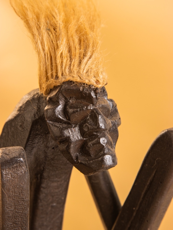 Сувенир "Абориген кузнец" дерево, 14х12х20 см