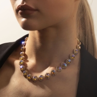 Колье &laquo;Драгоценность&raquo; круг в стразах, цветное в золоте, 32 см