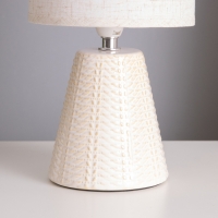 Лампа настольная "Бланка" 1х40Вт Е14 бежевый 14х14х29см Лампа настольная "Бланка" 1х40Вт Е14 бежевый 14х14х29см