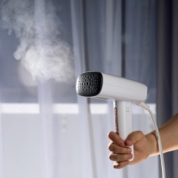 Отпариватель Windigo LO-01, ручной, 800 Вт, 110 мл, 1 режим, 18 г/мин, 220 Вт, белый Отпариватель Windigo LO-01, ручной, 800 Вт, 110 мл, 1 режим, 18 г/мин, 220 Вт, белый