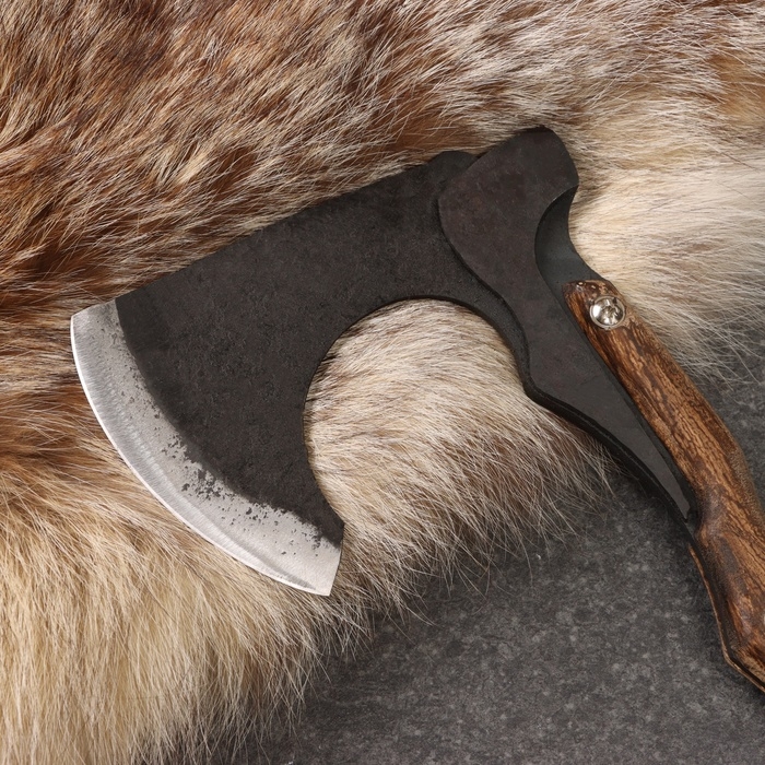 Топор кованый, тактический "Сварог" ст 45, рукоять - ясень