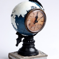 Часы настольные интерьерные, &laquo;Глобус&raquo;,  на батарейках, 11&times;7.8&times;13 см, d-8 см