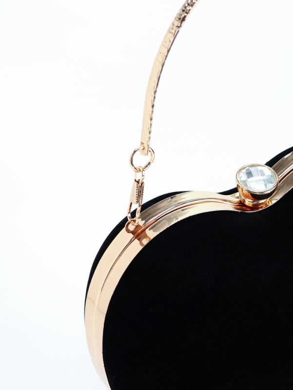 Сумка жен, 18*9*20, отд на фермуаре, цепь, текстиль, сердце, черный Сумка жен, 18*9*20, отд на фермуаре, цепь, текстиль, сердце, черный