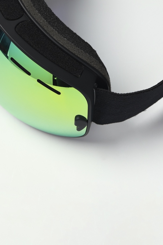 Очки спортивные, сноубордические, маска горнолыжная 19.7 х 17.3 х 9.6 см, переносица 2.4см