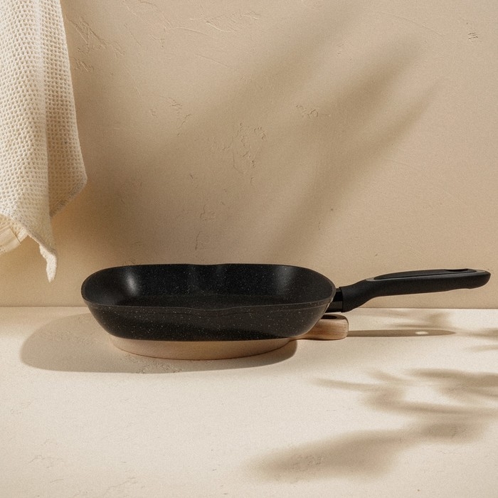 Сковорода-гриль алюминиевая с антипригарным покрытием SL Home, d=28 см, h=4,2 см, индукция, цвет чёрный Сковорода-гриль алюминиевая с антипригарным покрытием SL Home, d=28 см, h=4,2 см, индукция, цвет чёрный