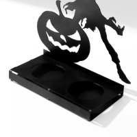 Подсвечник металл на 2 свечи "Хэллоуин. Монстр с тыквой" чёрный 18х13,5х6 см