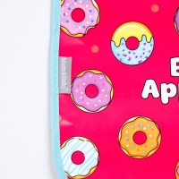 Нагрудник для кормления &laquo;Пончики&raquo; непромокаемый на липучке, с карманом