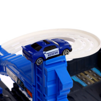 Парковка &laquo;Полиция&raquo;, в чемодане