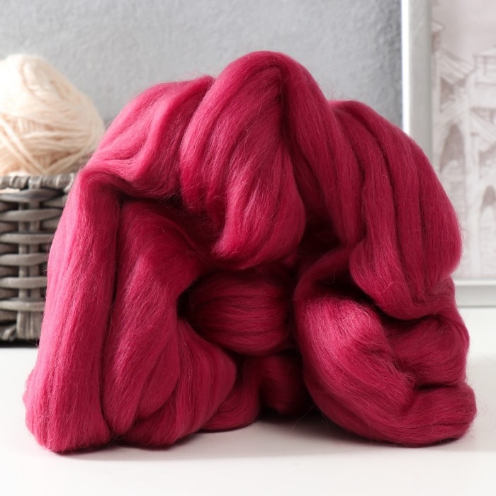 Шерсть для валяния 100% полутонкая шерсть 50 гр (088, брусника) Шерсть для валяния 100% полутонкая шерсть 50 гр (088, брусника)