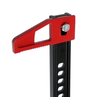 Домкрат реечный ТУНДРА, подъем/подхват 1350/155 мм, 60", 3 т Домкрат реечный ТУНДРА, подъем/подхват 1350/155 мм, 60", 3 т