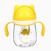 Поильник детский M&B &laquo;Котик&raquo; с трубочкой, от 9 мес., 280 мл., цвет молочно-желтый