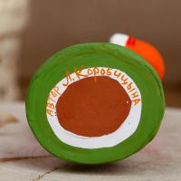 Дымковская игрушка «Мужик с подарком», микс Дымковская игрушка «Мужик с подарком», микс