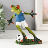 Сувенир полистоун лак "Лягуха - Футболист" 13х12х5 см Сувенир полистоун лак "Лягуха - Футболист" 13х12х5 см