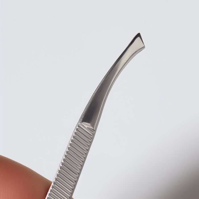 Пинцет скошенный, широкий, 8,5 см, цвет серебристый Пинцет скошенный, широкий, 8,5 см, цвет серебристый