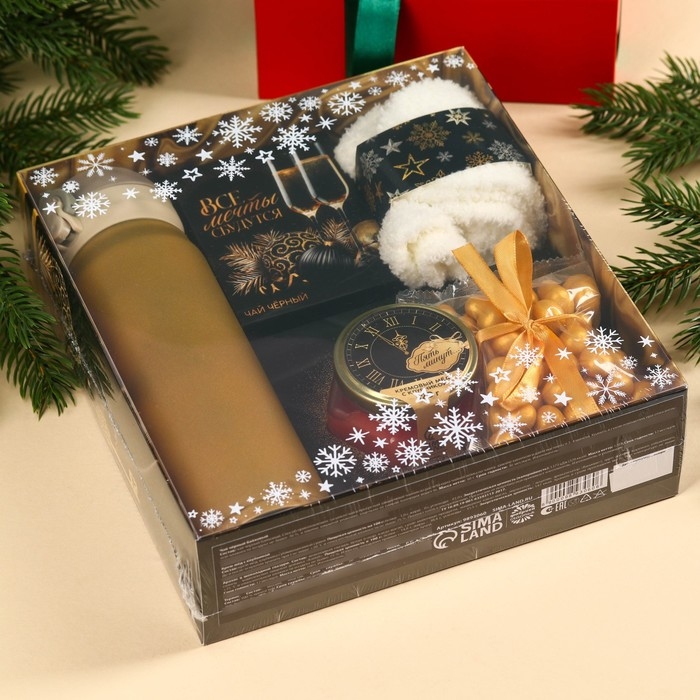 Подарочный набор новогодний &laquo;Все мечты сбудутся&raquo;:Чай новогодний чёрный 50 г., крем-мед с клубникой 120 г., носки 36 - 39 размер, термос 500 мл.