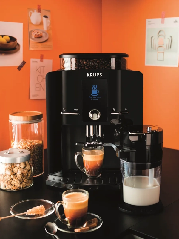 Автоматическая кофемашина Espresseria EA829810