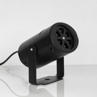 Световой прибор &laquo;Снежинки и игрушки&raquo;, 2 картриджа, свечение мульти, 220 В