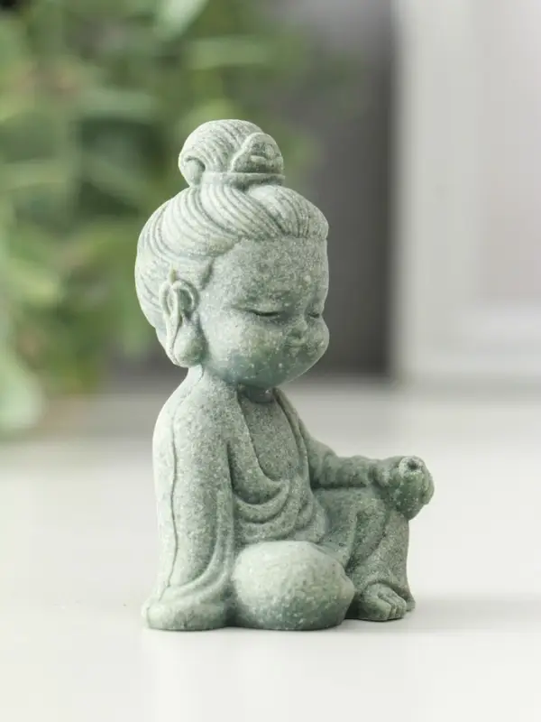 Сувенир песчаник "Маленькая Гуаньинь" 3,5х4,5х7 см