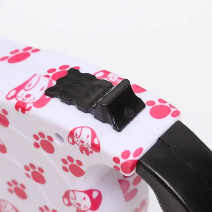 Рулетка с поводком-лентой, резиновая ручка, 5 м, вес животного до 15 кг, лапки на белом