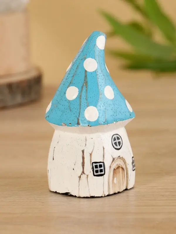 Сувенир "Гномий домик" дерево 5,5х5,5х10 см, цв. бело-синий