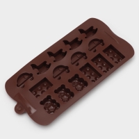 Форма для конфет и шоколада Доляна &laquo;Детские игрушки&raquo;, силикон, 21&times;11 см, 15 ячеек (3,5&times;2 см), цвет МИКС