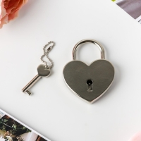 Замок свадебный с ключом &laquo;Совет да любовь&raquo;.