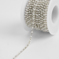 Цепь со стразами и жемчугом, металл, пластик, стекло, 2,5 мм, 9 &plusmn; 1 м, цвет серебряный