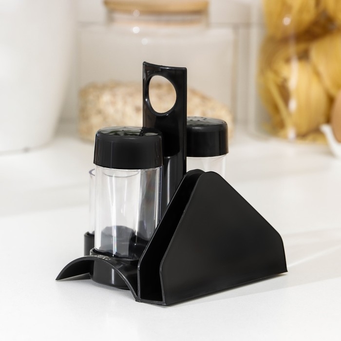 Набор для специй пластиковый «Рондо. Презент», 3 шт, на подставке с салфетницей, цвет чёрный Набор для специй пластиковый «Рондо. Презент», 3 шт, на подставке с салфетницей, цвет чёрный